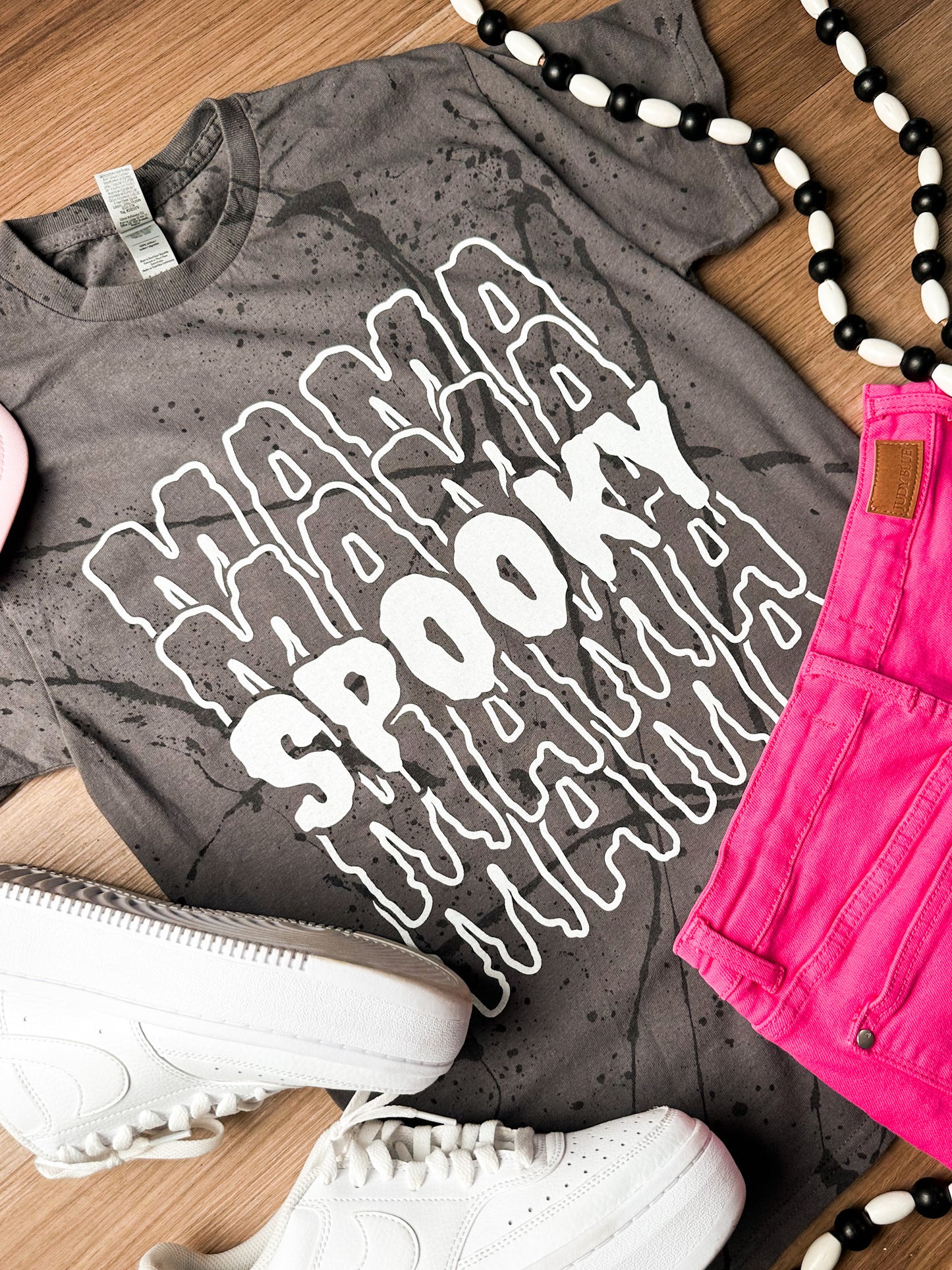 Spooky Mama Graphic Tee
